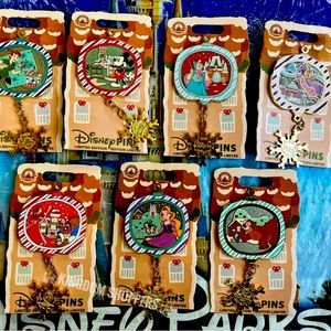 2022 Disney Parks Christmas Gingerbread Resort Pin LE Pin Set Of 7